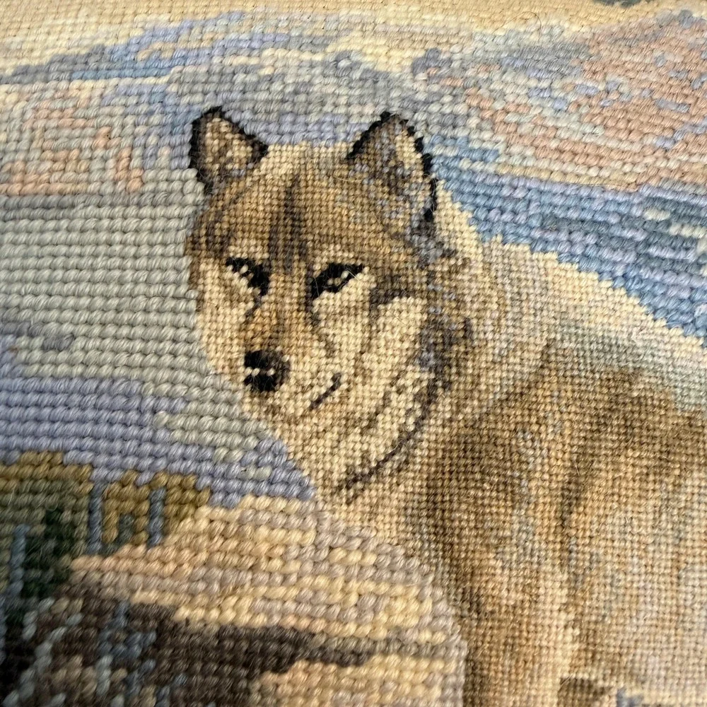 Wolf Needlepoint Pillow Tapestry Style Wildlife Cabin‎ Lodge Decor 16x12